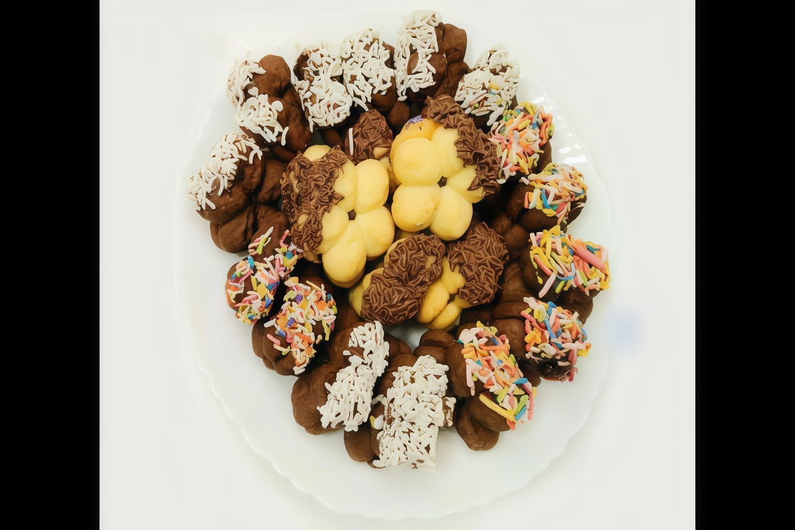 mixed Petit Fours Per Kilo