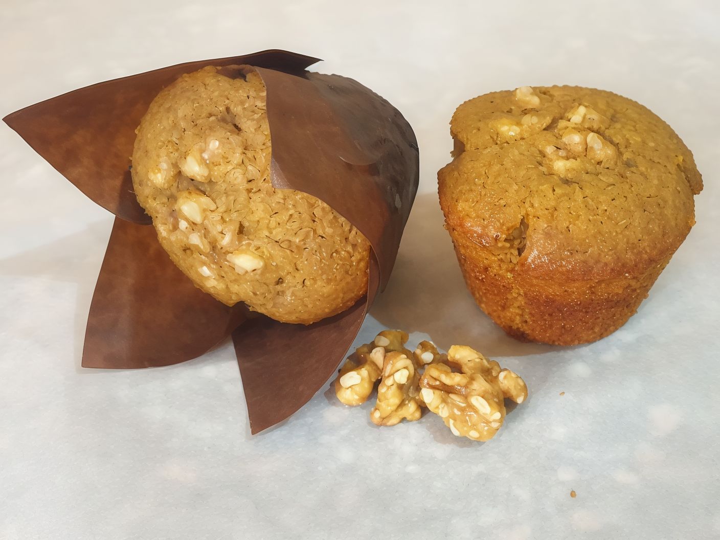 Healthy Walnut Muffin - Cornmeal And Oatmeal