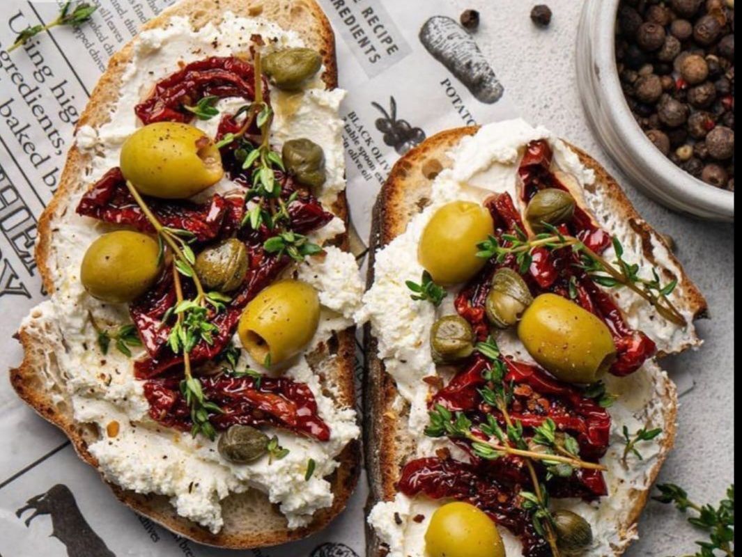 Mascarpone Cheese with Olives