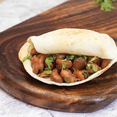 Fava Beans Qadra Sandwich