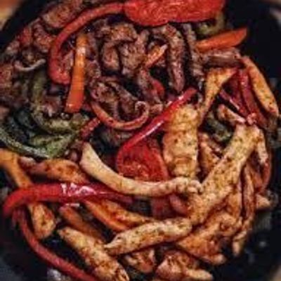 Fajita mix chicken and meat Dish