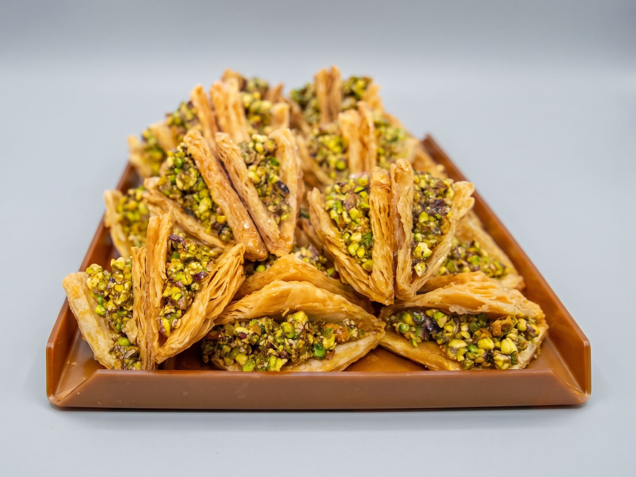 Pistachio Warbat