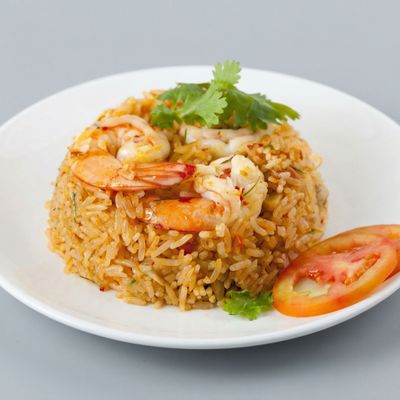 Sayadiyah rice with shrimp
