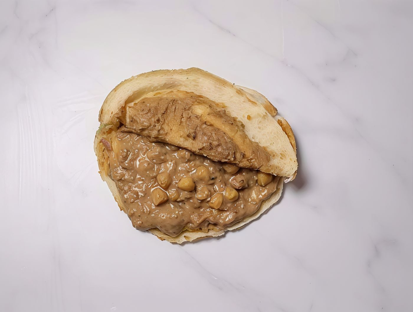 Foul Sandwich With Green Pepper