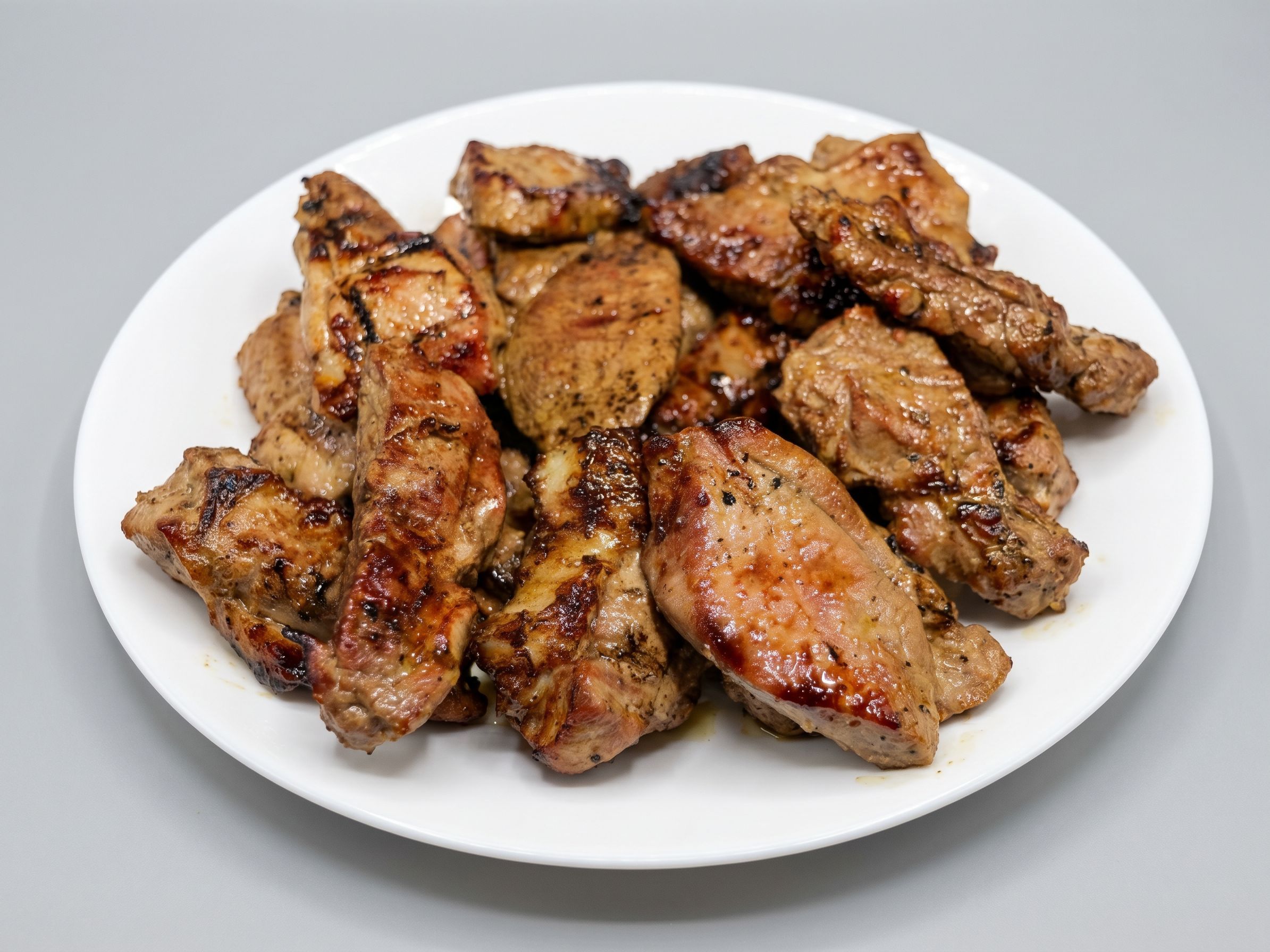Quarter kilo of mixed kebabs