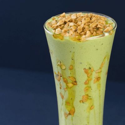 Avocado with cashews