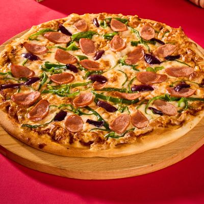 Medium Hot Dog Pizza