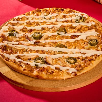 Medium Chicken Ranch Pizza