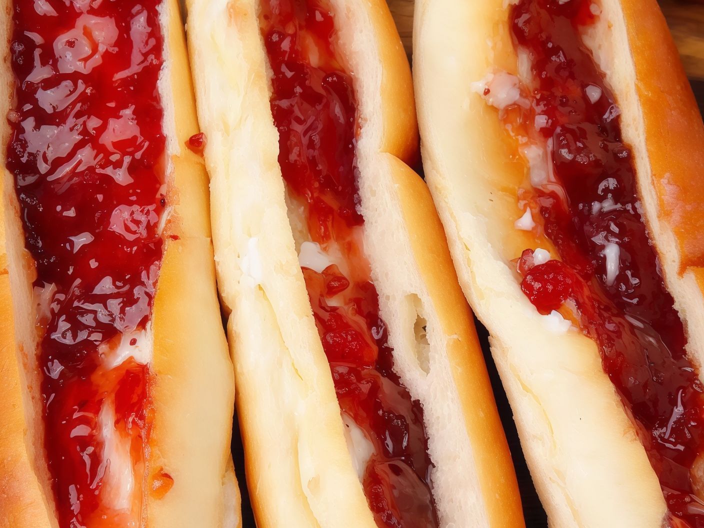 Jam With Qeshta Sandwich
