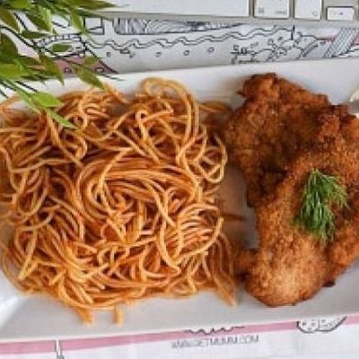 Chicken Pane With Spaghetti Pasta Meal