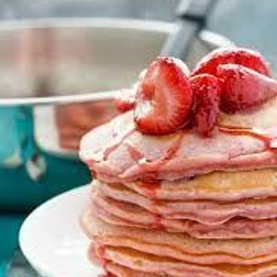 Strawberry Cream Pancakes 12 Pieces