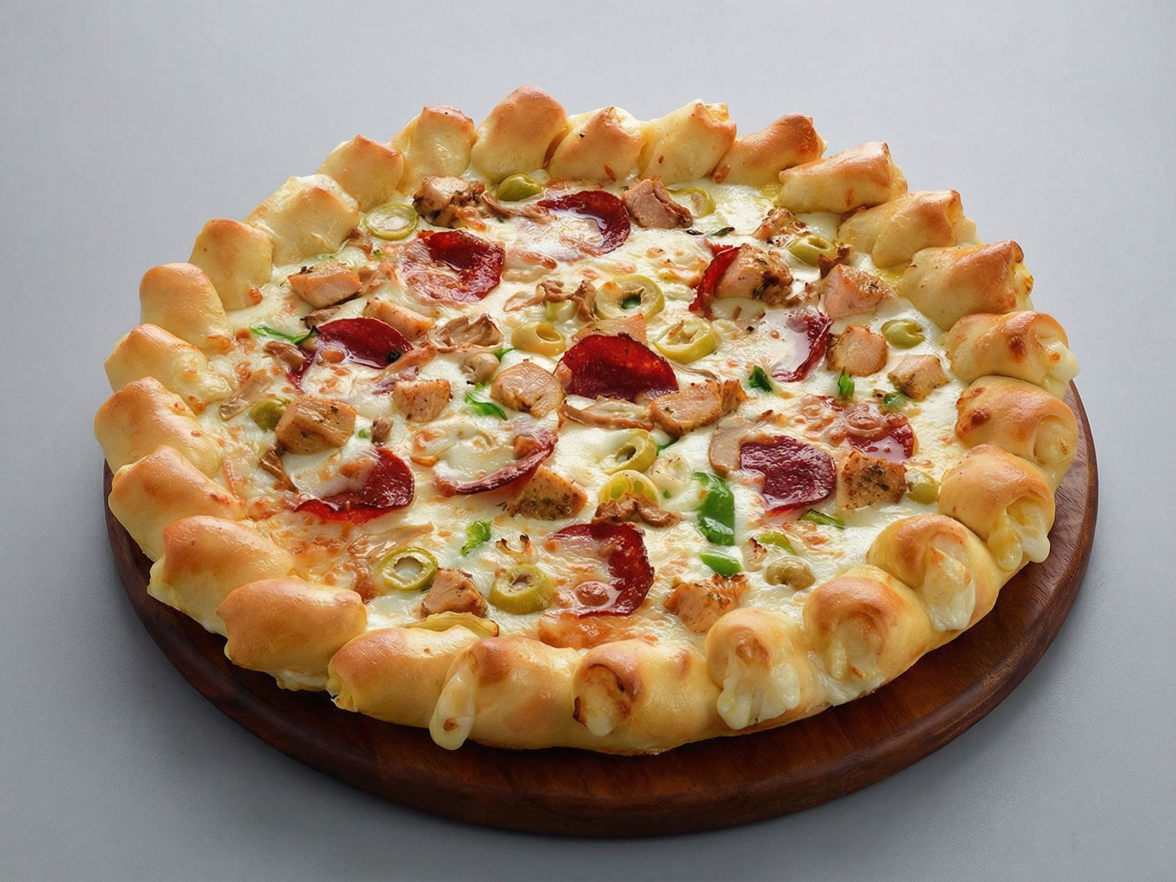 Medium Extra Supreme Kingdom Pizza