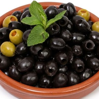 Spanish Olives Quarter