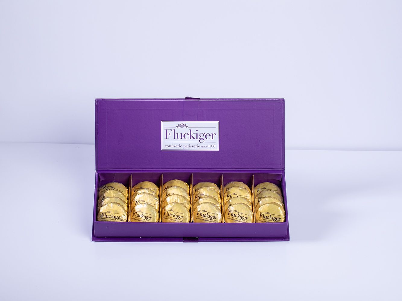 Small chocolate wafer biscuit box