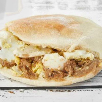Foul Sandwich with Boiled Eggs