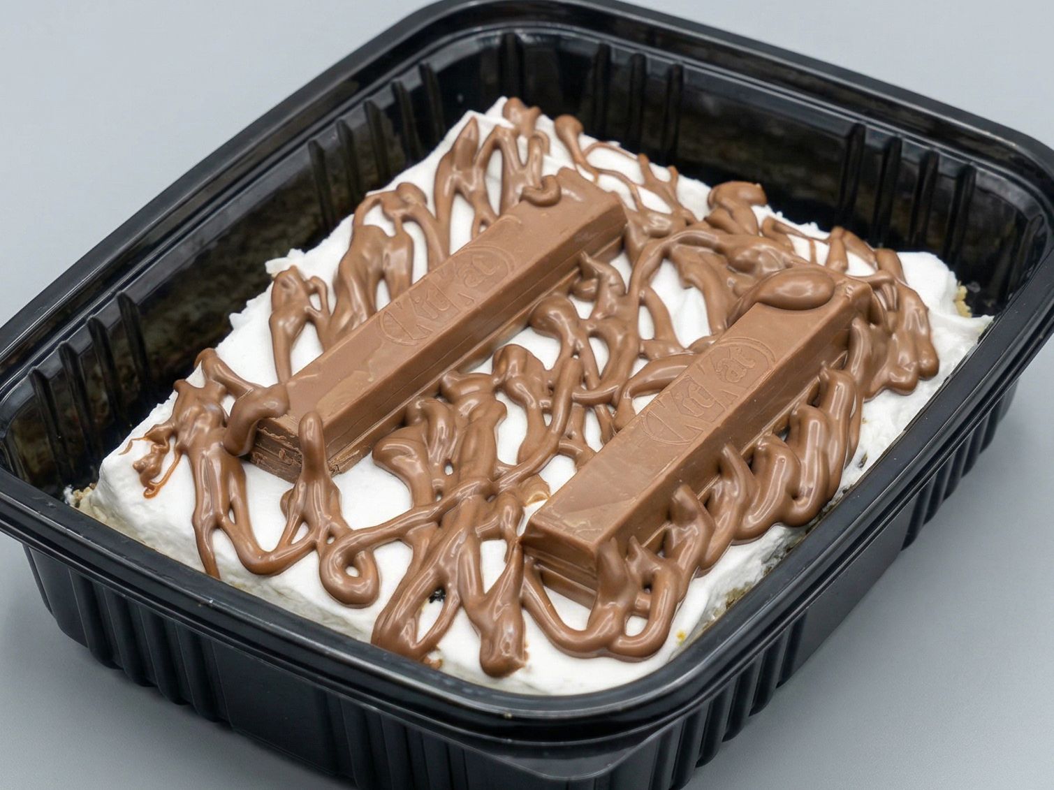 Nutella And Kitkat Qashtutah Cake