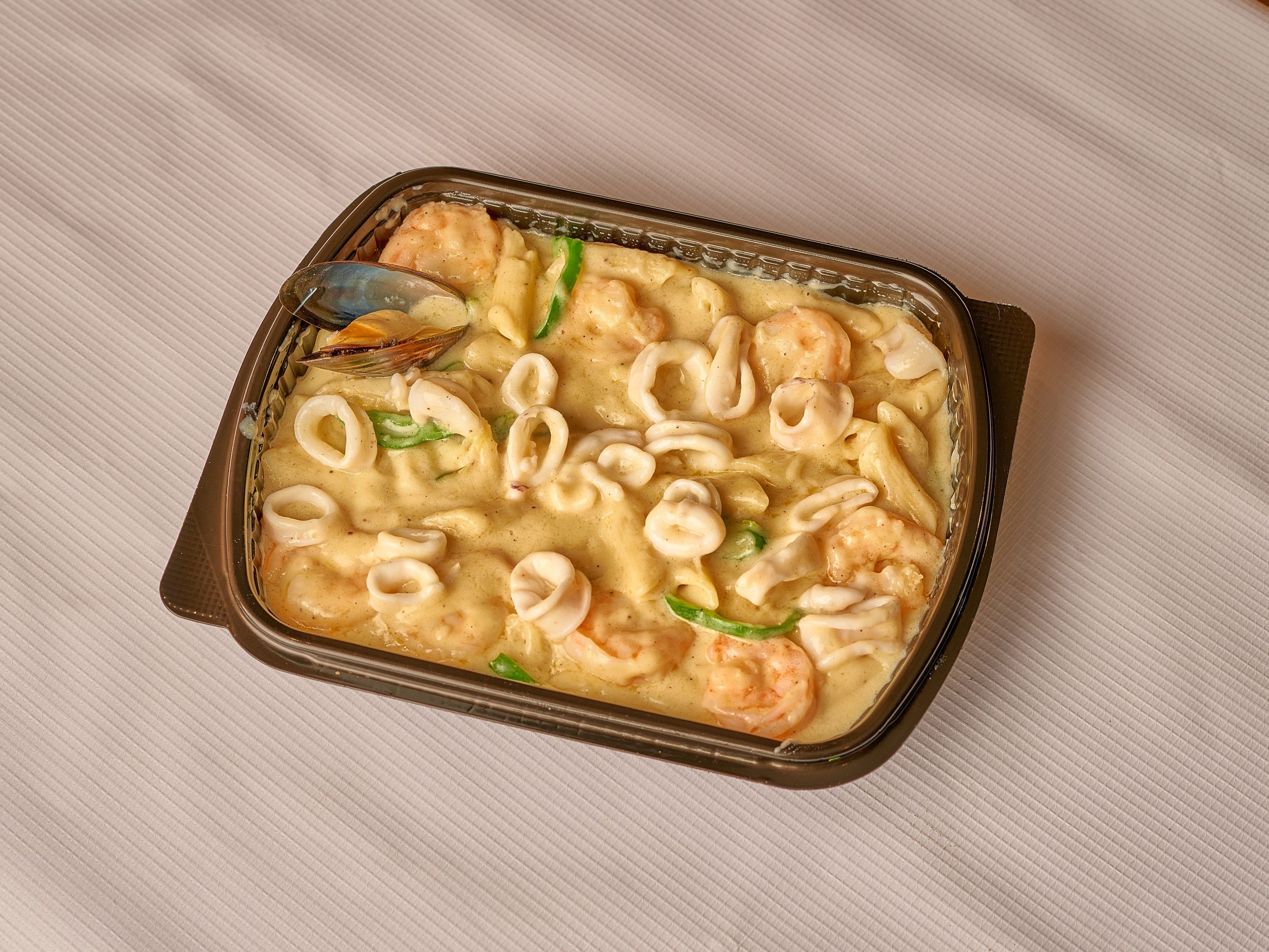 Seafood pasta dish