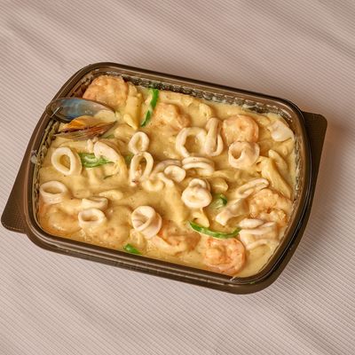 Seafood pasta dish