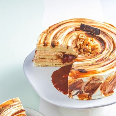 Salted Caramel Cake