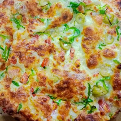 Oriental Pizza Chicken Pastrami Kiri