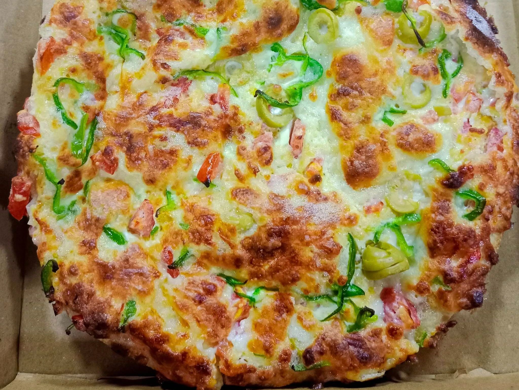 Oriental pizza eastern meat mix Kiri