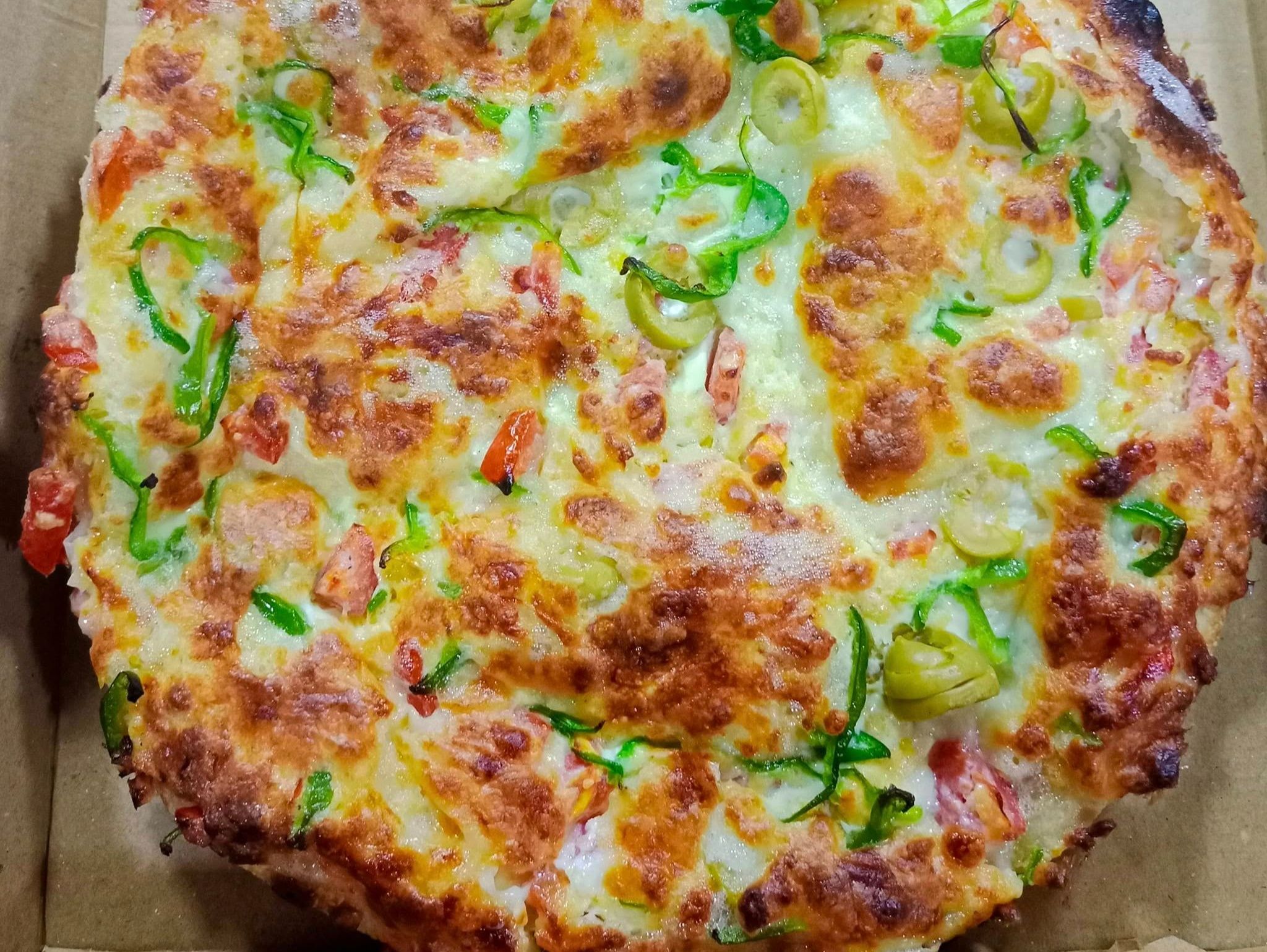 Oriental Tuna Pizza