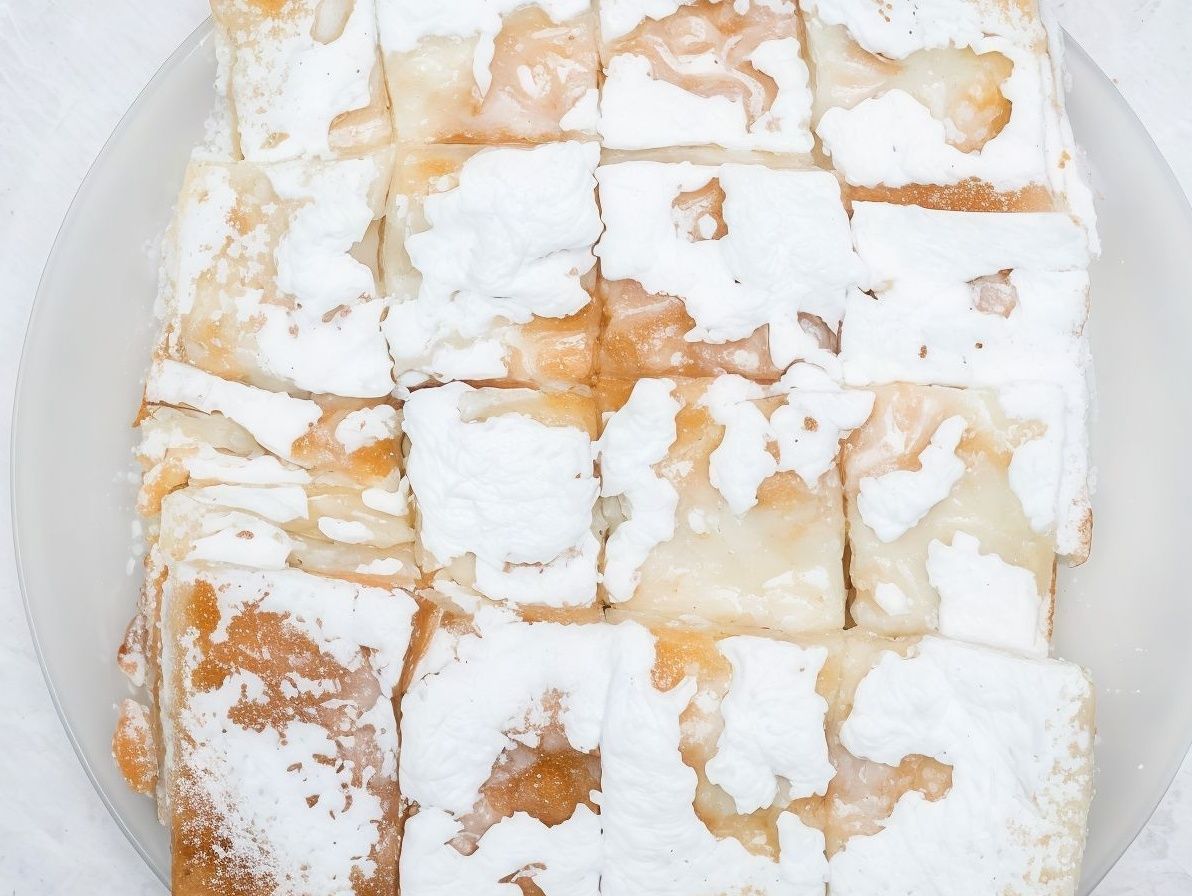 Apple and cinnamon pie