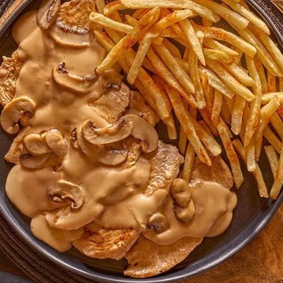 ميداليات اللحم مع المشروم