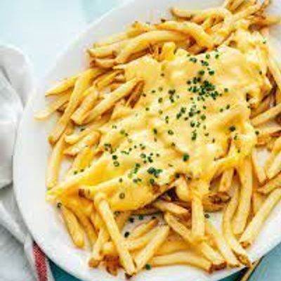 potato with mozzarella and cheddar sauce plate