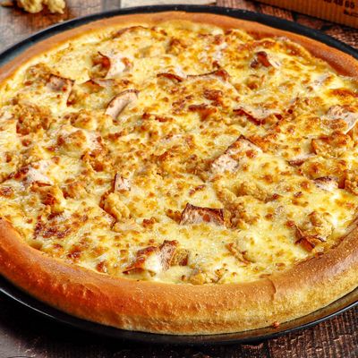 Italian pizza mixed meats