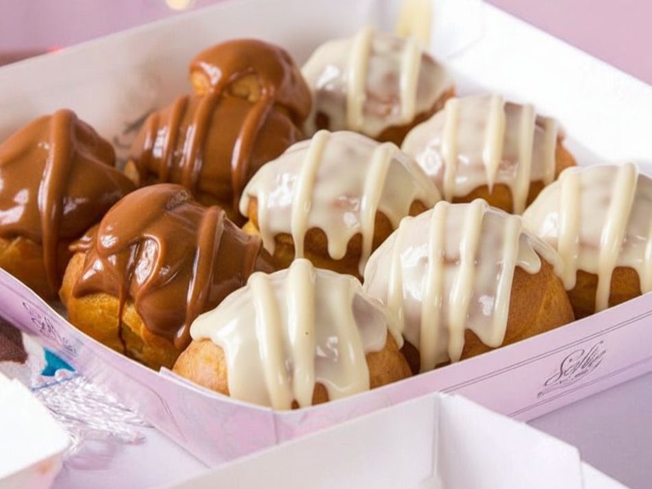 Mix Mini Eclairs