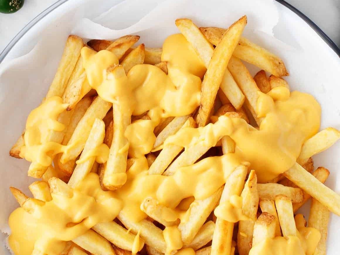 French Fries With Cheese Sauce