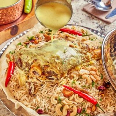منسف أردني مع كتف خروف