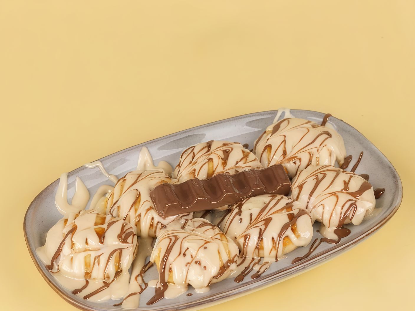 Pancake With Kinder Sauce