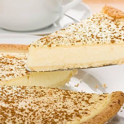 Cinnamon Pie With Milk