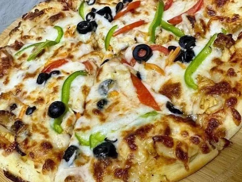 Fresh Vegetable Pizza