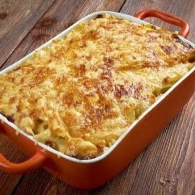 Meat Oven With Cheese Pasta Tray