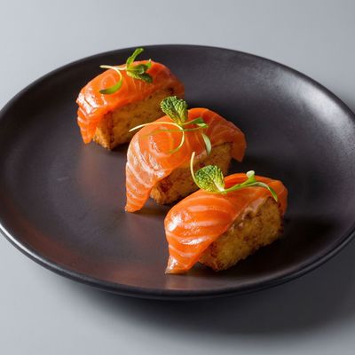 Salmon Nigiri
