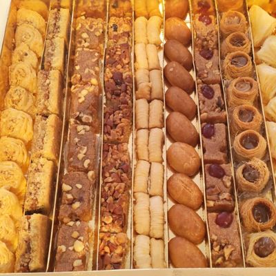 صندوق شرقي كبير