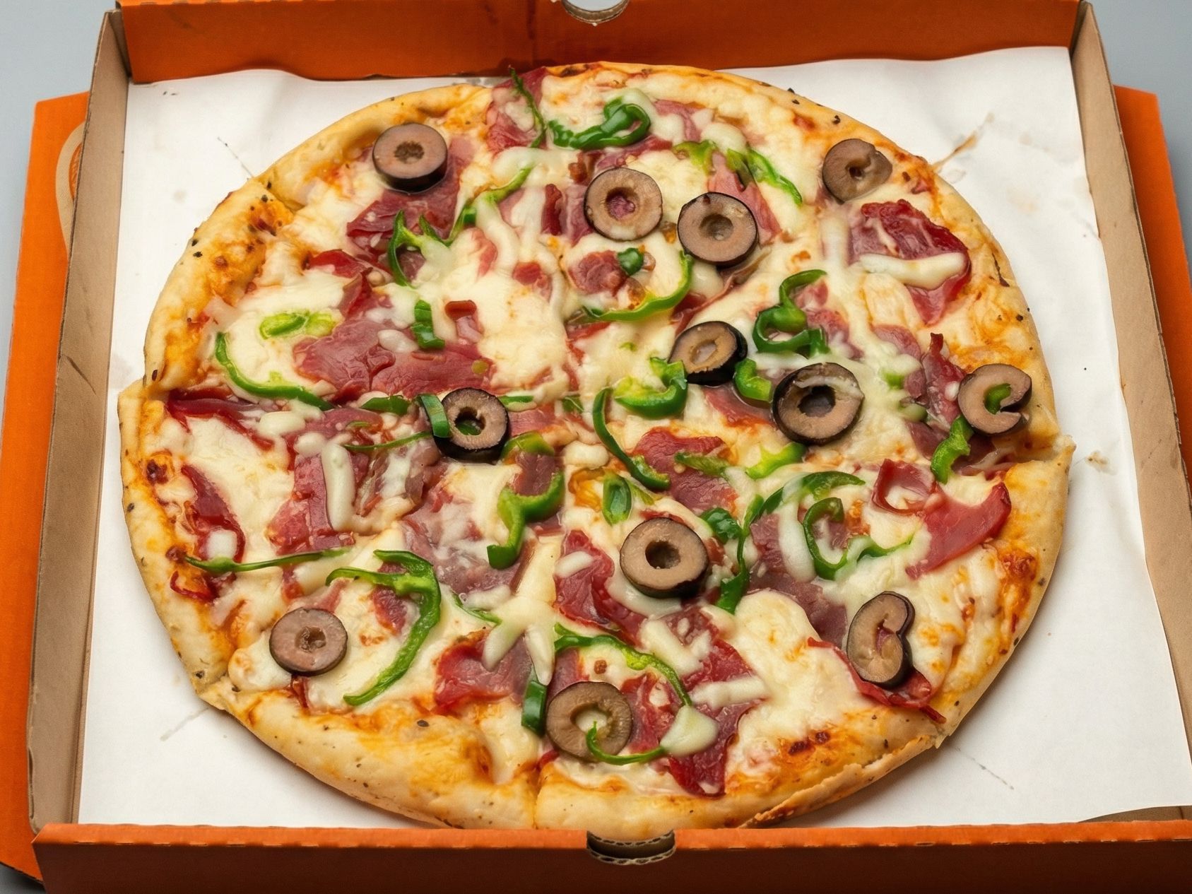Kiri Pastrami Pizza