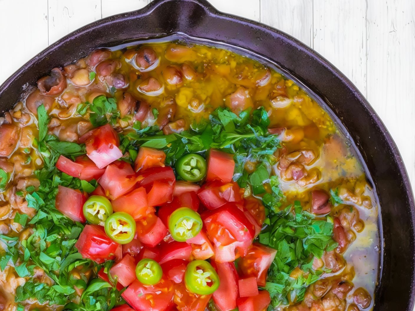 Foul with olive oil pan