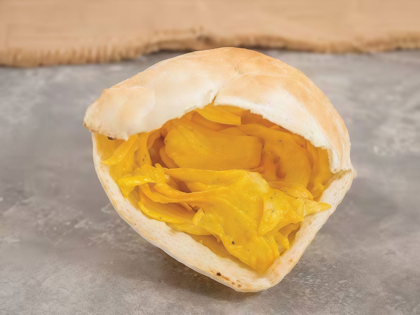 Chips With Cheddar Cheese Sandwich
