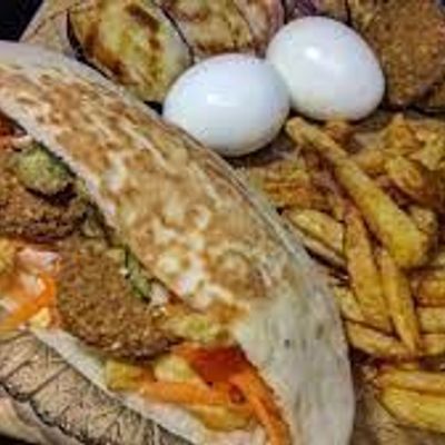 Taamia Sandwich With Cheese