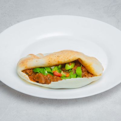 Foul Sandwich with Sauce