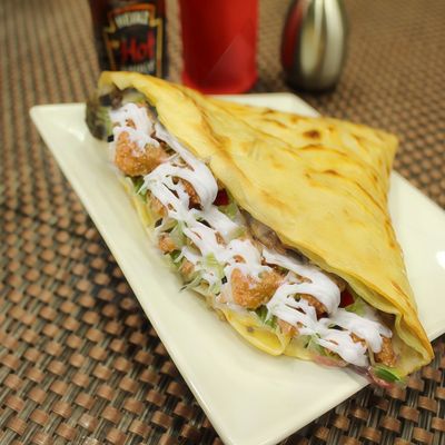 Crispy Chicken With Sausage Crepe