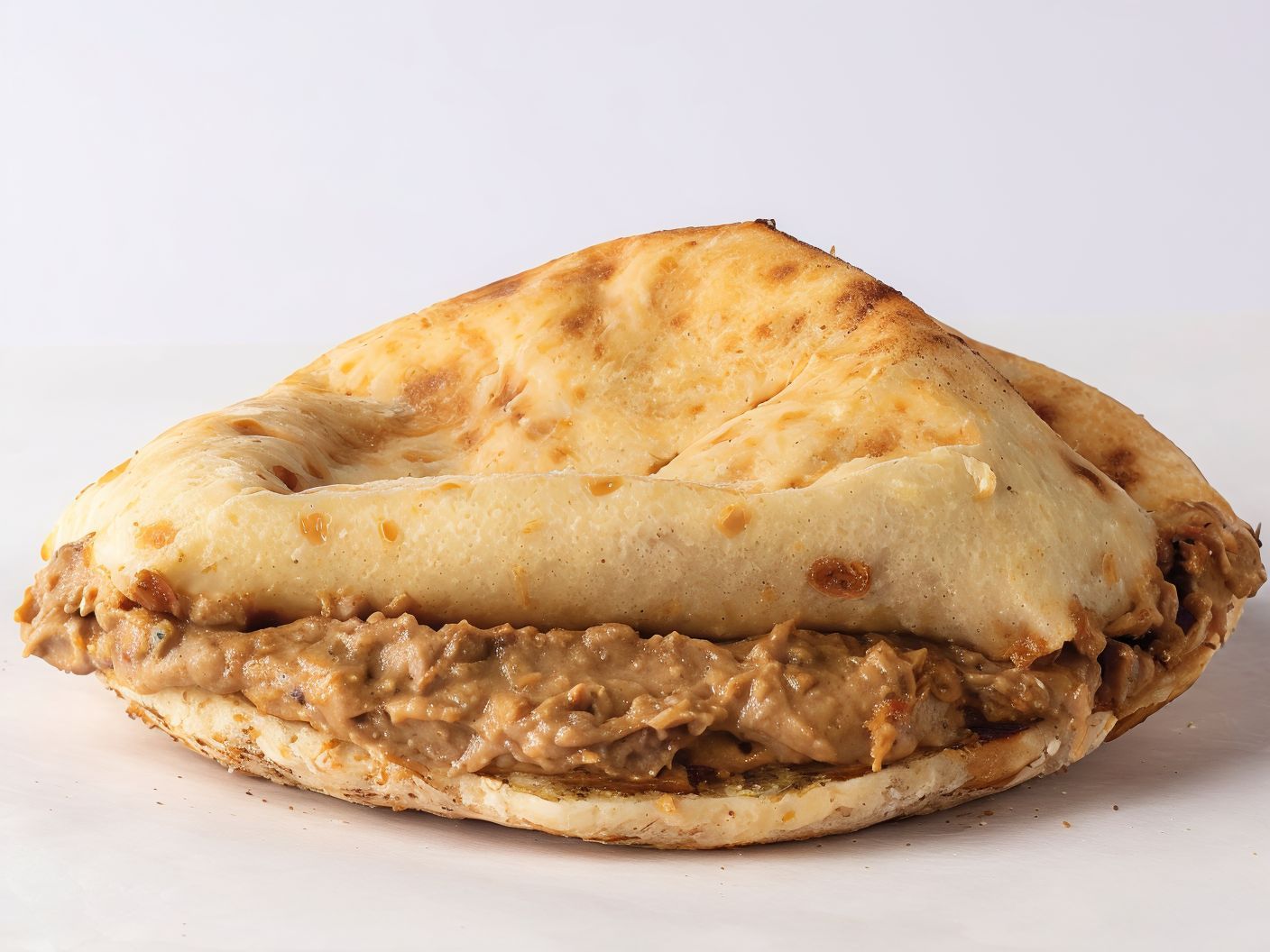 Foul omelette sandwich