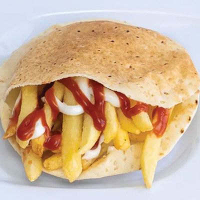 Potato sandwich with Mounis ketchup