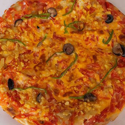 Mix Meat Oriental Pizza