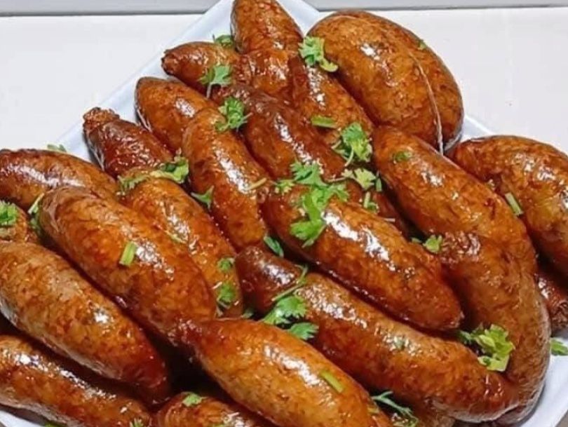 Large Mombar