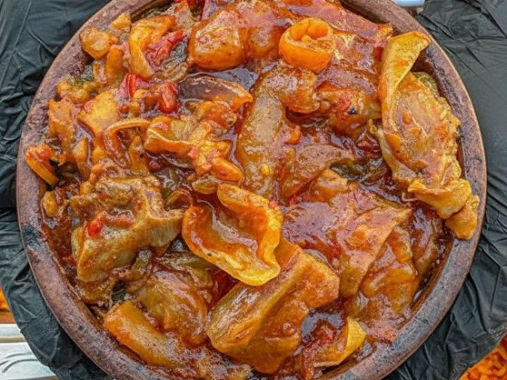 Knuckles with Vine Leaves Casserole